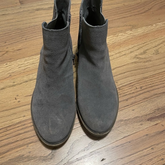 Shoes - Kensie Grey Booties
